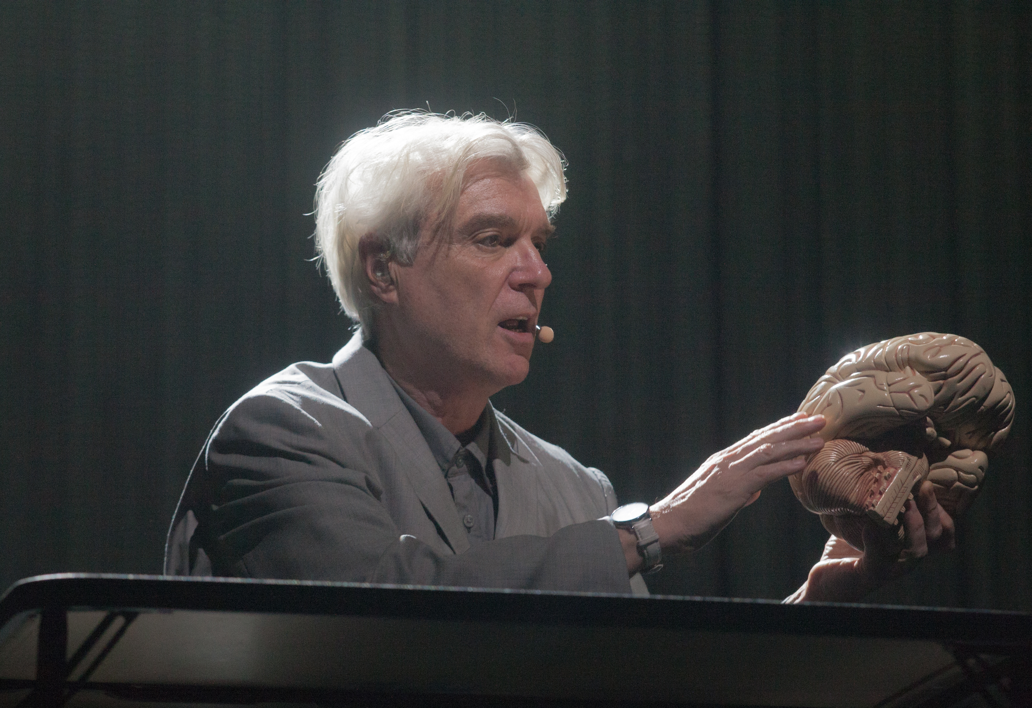 David Byrne, artista da cena