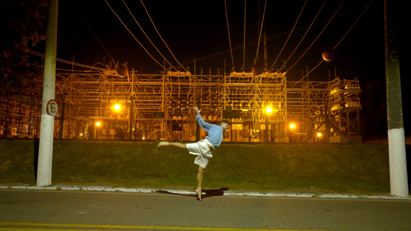 “Videoandanças” e fissuras para mover concretos  