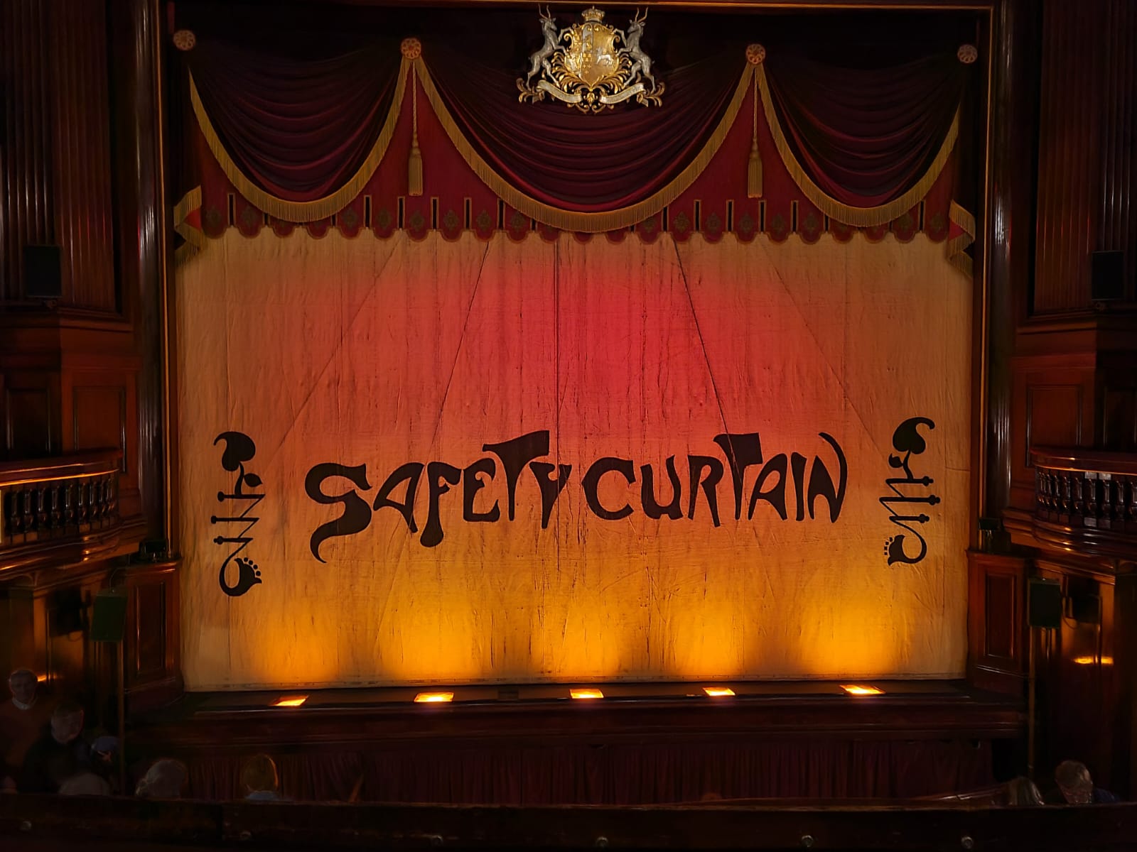 Arte como EPI: como lidar com materiais tóxicos para criação?